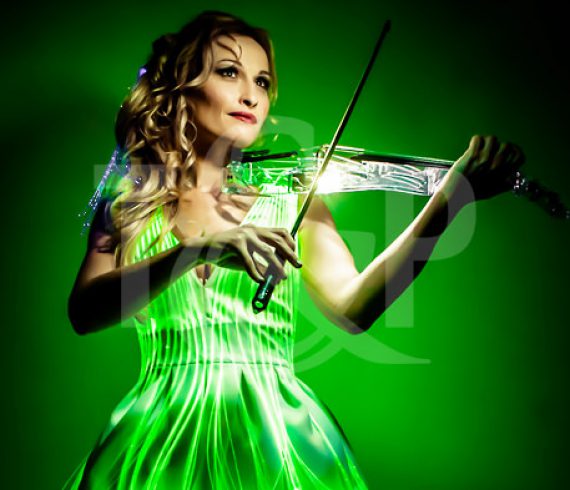 led violinist, luminous violinist, musician, music, violin, led, show, event, artist, france, laser violinist