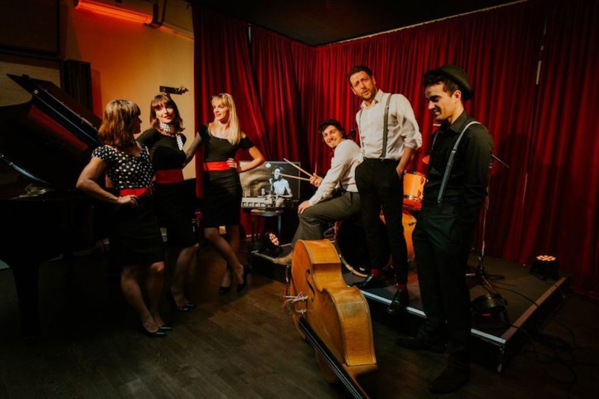 Paris quartet band Singers Entertainment Agency Corporate Event