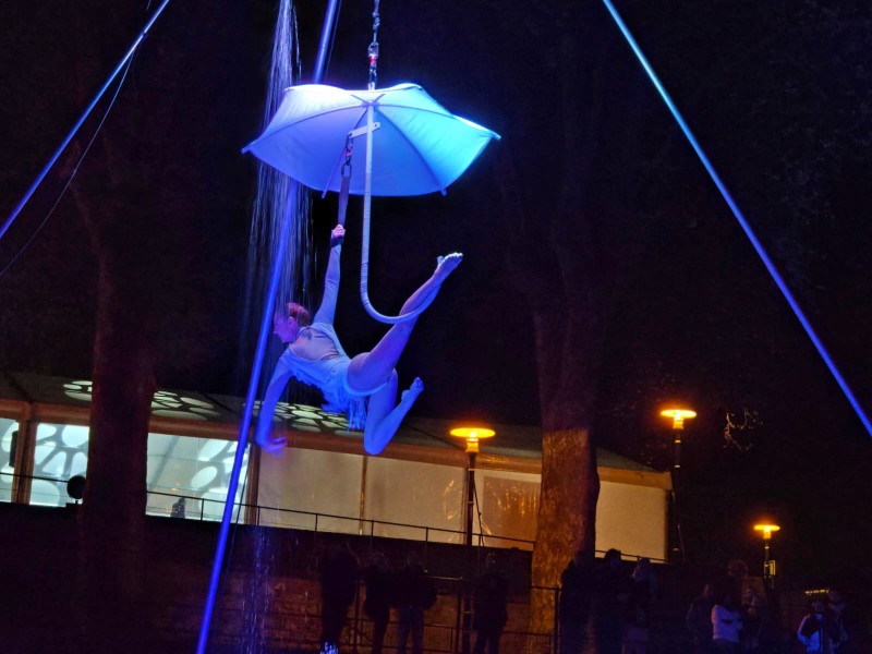 floating stage show French Riviera, aerial show on water French Riviera, live violin corporate event Côte d'Azur, floating stage inauguration, entertainment agency French Riviera