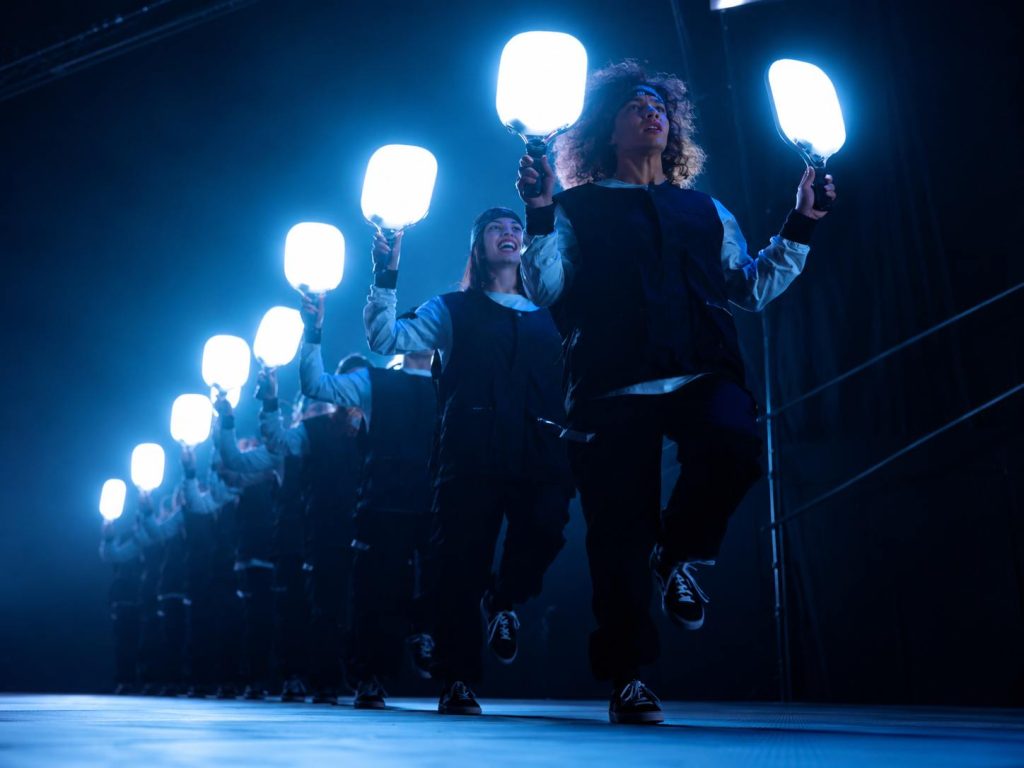 padel show, padel entertainment, padel event, sports entertainment, corporate event entertainment, LED performance, illuminated padel rackets, synchronized performance, brand activation, opening ceremony show